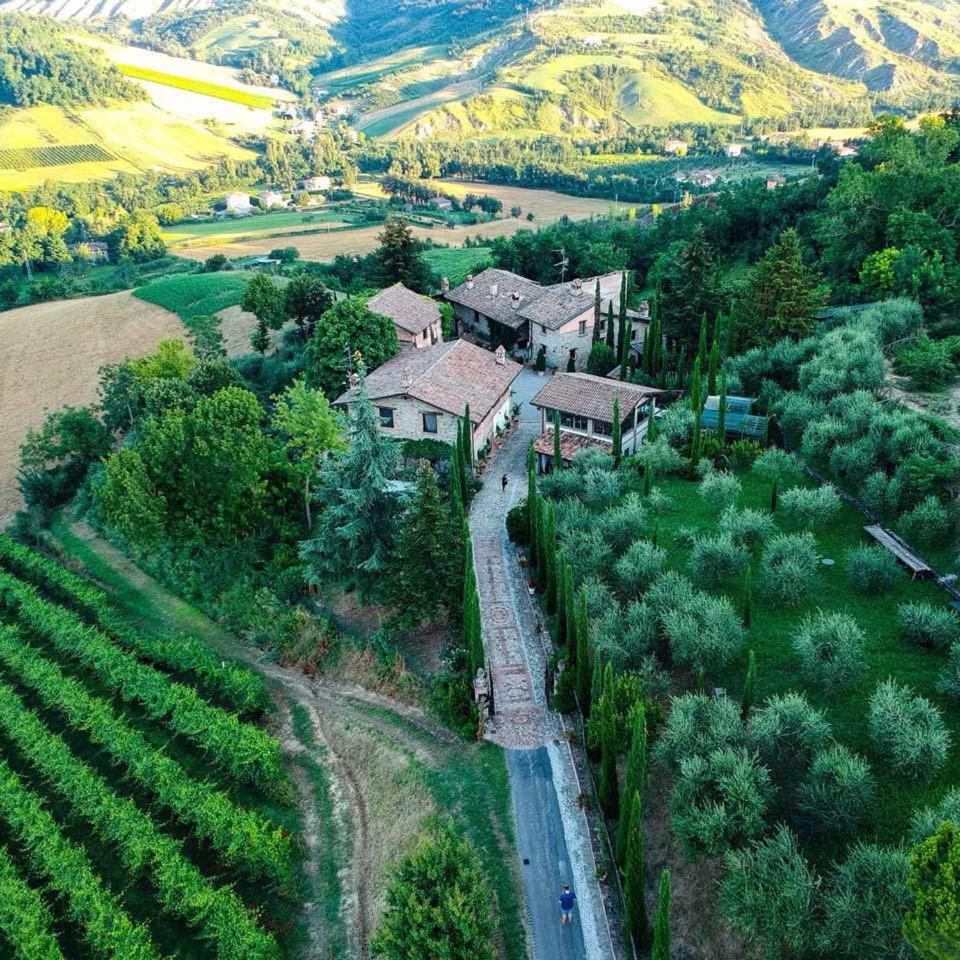 Cascina La Buca Pension Castello di Serravalle Buitenkant foto