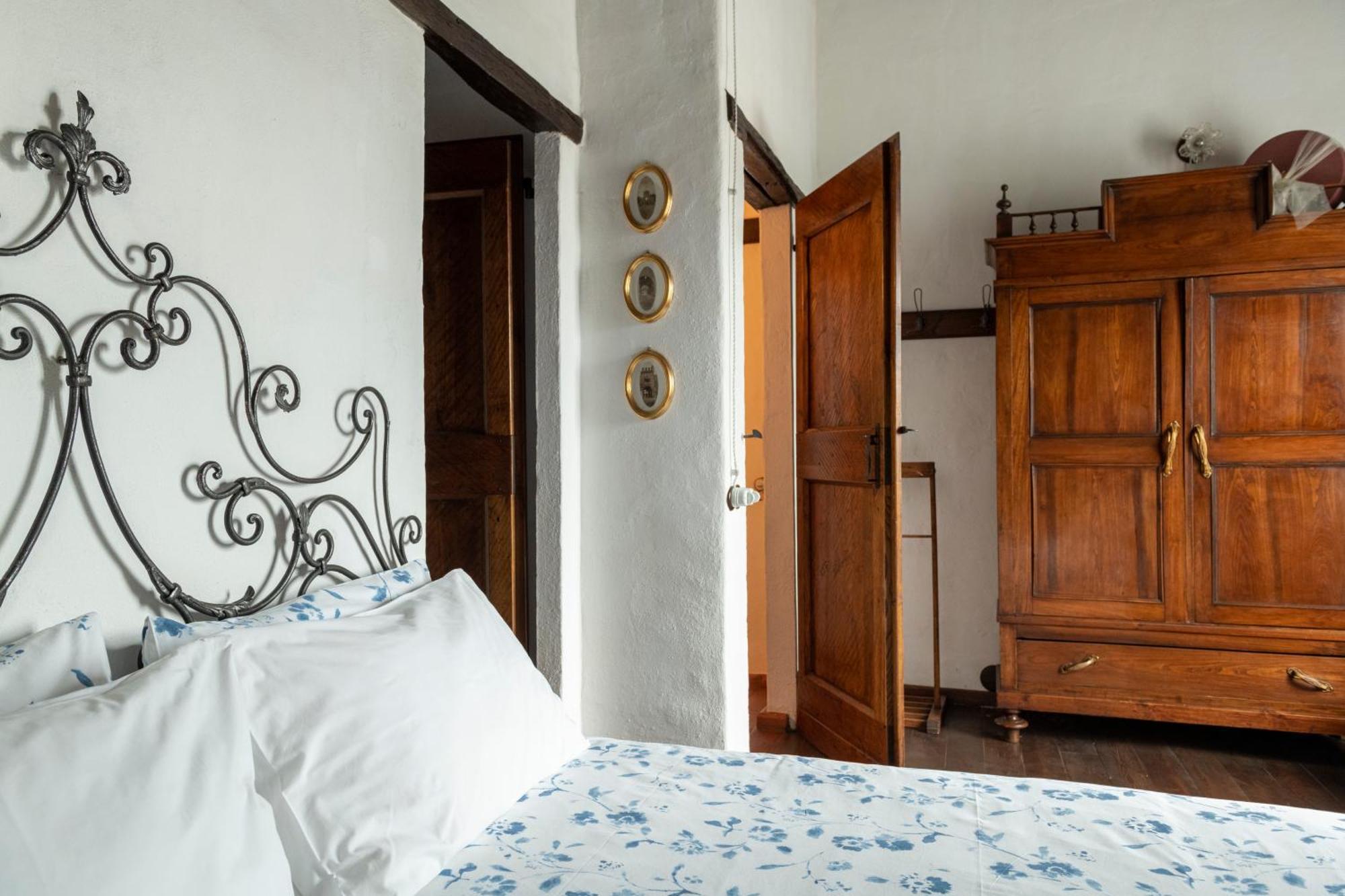 Cascina La Buca Pension Castello di Serravalle Buitenkant foto