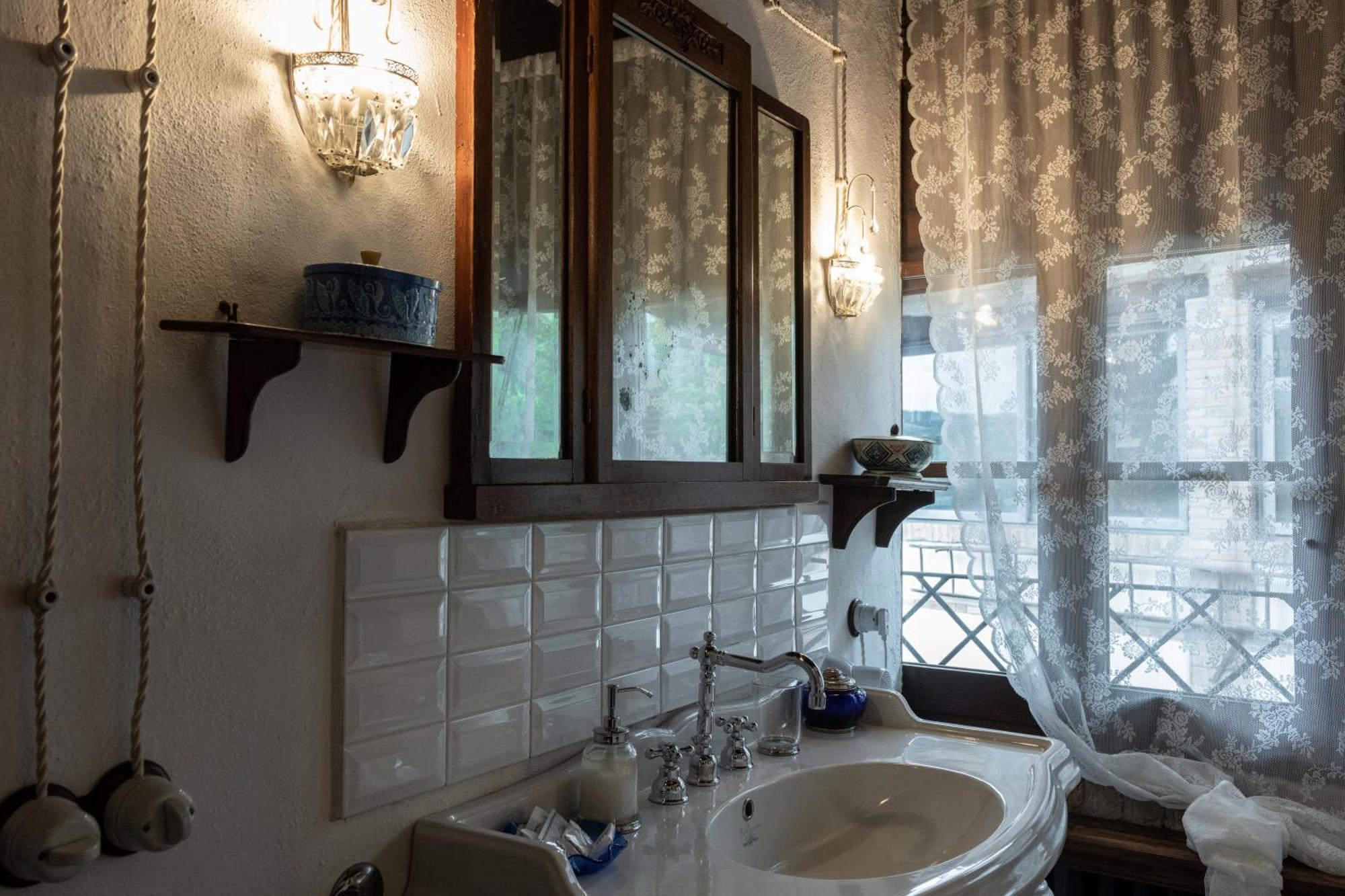 Cascina La Buca Pension Castello di Serravalle Buitenkant foto