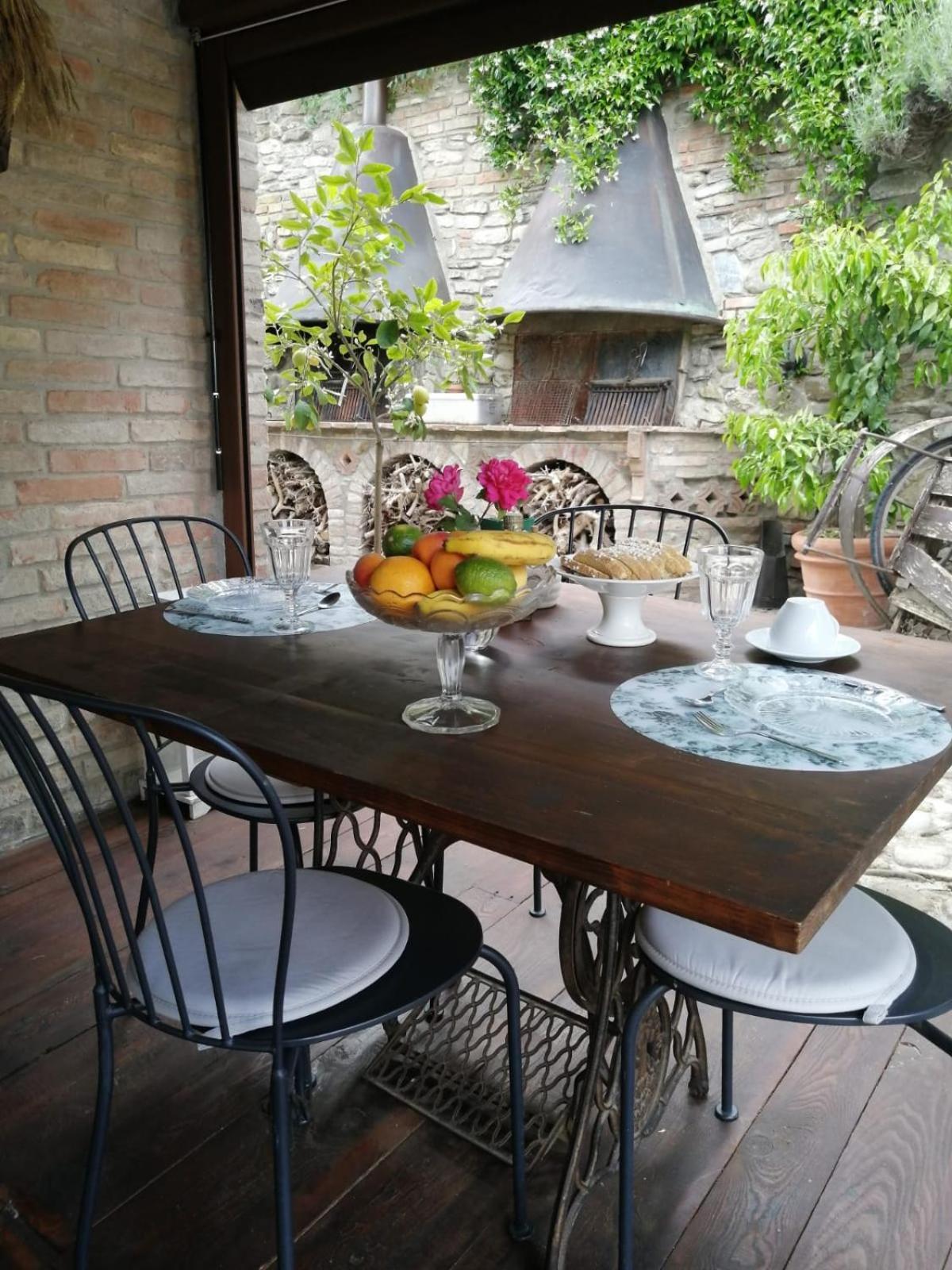 Cascina La Buca Pension Castello di Serravalle Buitenkant foto