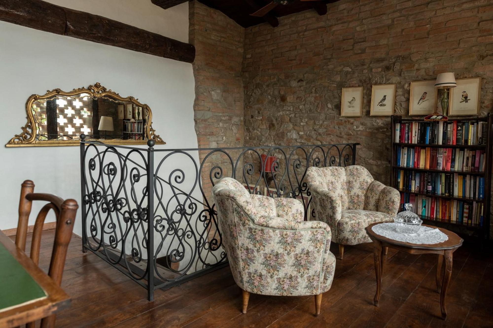 Cascina La Buca Pension Castello di Serravalle Buitenkant foto