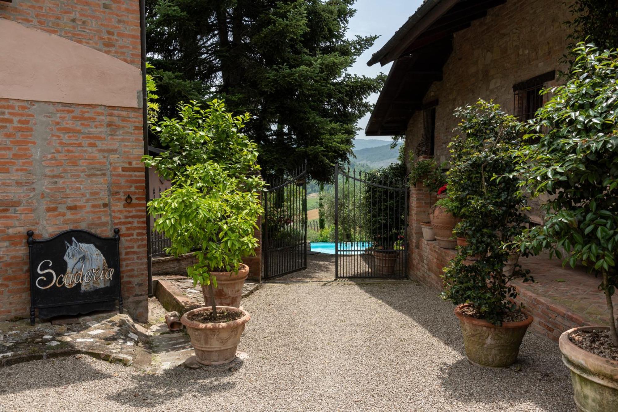 Cascina La Buca Pension Castello di Serravalle Buitenkant foto