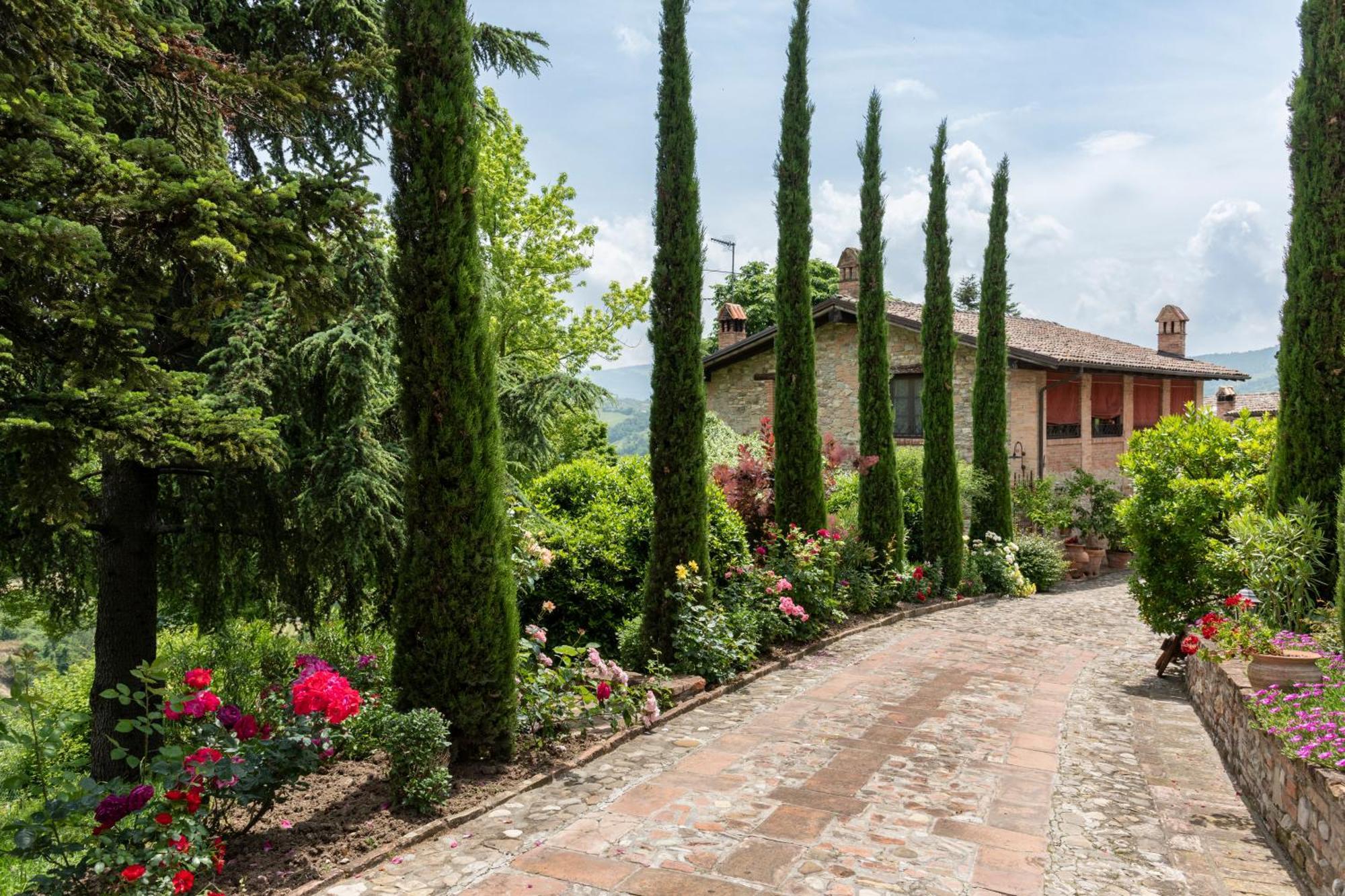 Cascina La Buca Pension Castello di Serravalle Buitenkant foto